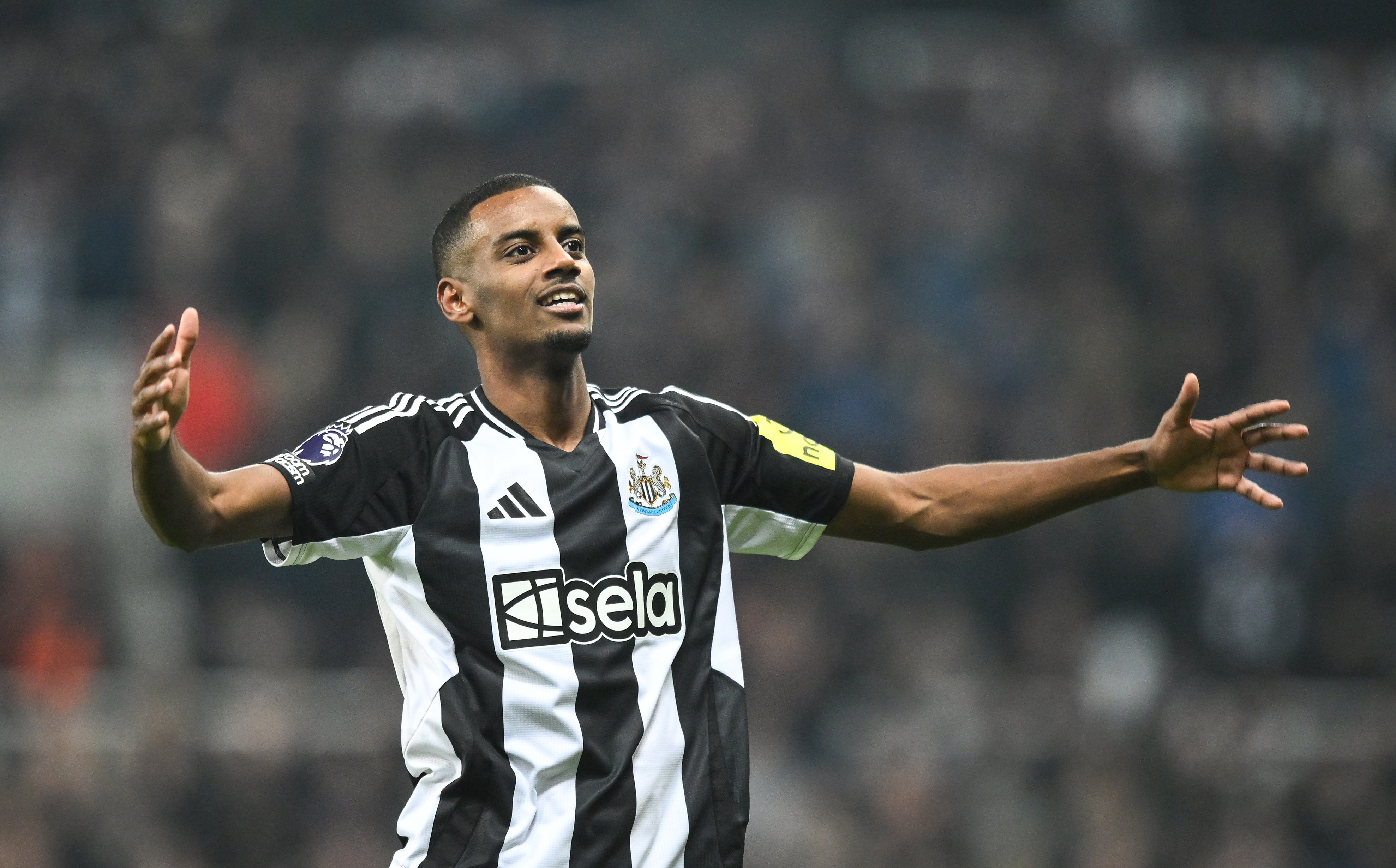 5亿肯定卖！记者：若利物浦出价超1.5亿镑，纽卡肯定考虑卖伊萨克