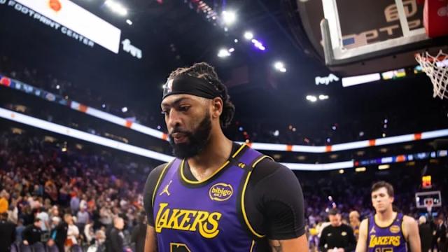 华体会入口-浓眉爆砍37分难挡失利,相比输球他的脚伤更加要命