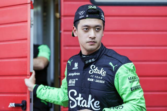 华体会中国平台-周冠宇将离开索伯,但2025年仍在F1